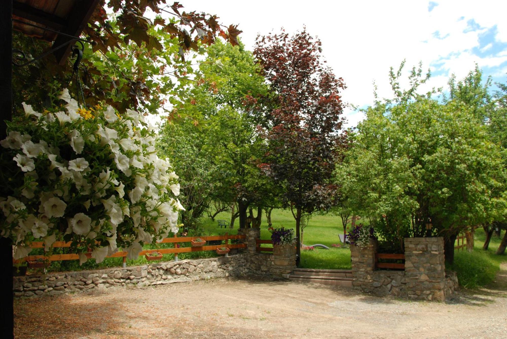 & Restaurant Le Chalvet *